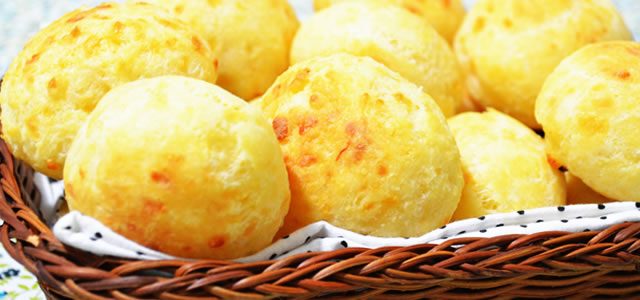 Pão de Queijo (sem ovo e sem lactose)